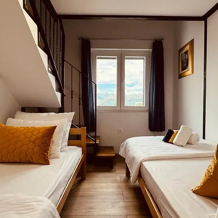 Apartman Penthouse Lapis Split